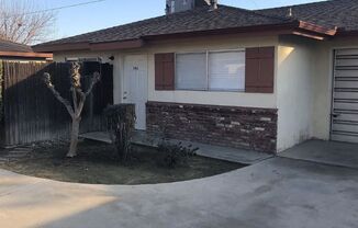 2 beds, 1 bath, $1,095