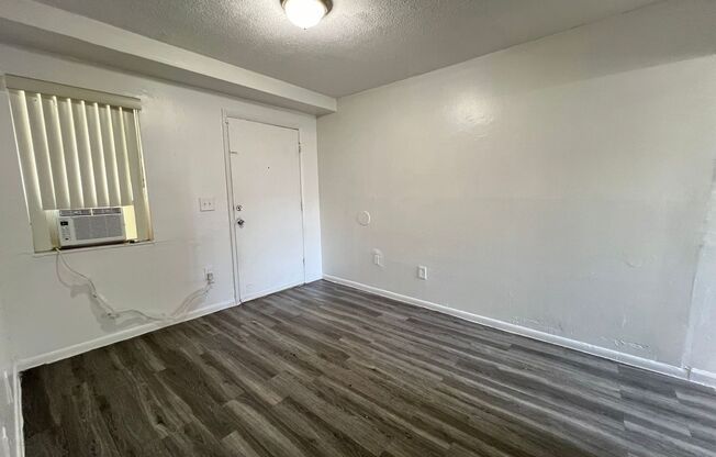 2 beds, 1 bath, 750 sqft, $1,650, Unit 5200-3