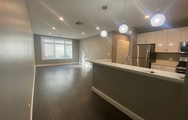 1 bed, 1 bath, 800 sqft, $2,700, Unit 107
