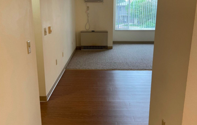 1 bed, 1 bath, 786 sqft, $850, Unit TE218X-219