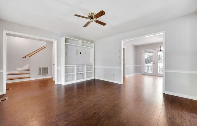 Adorable 3 BD/2.5 BA Hillsborough Home!