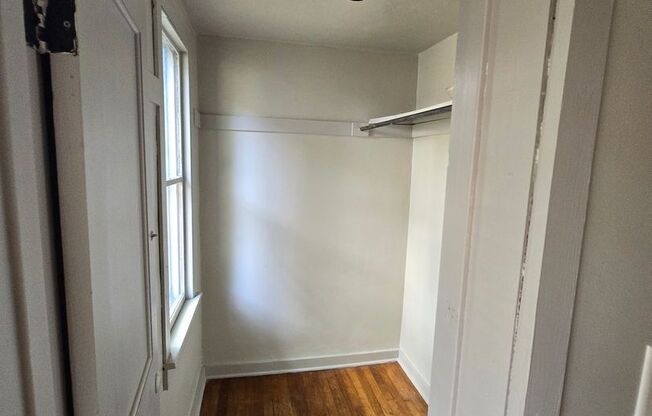 1 bed, 1 bath, 600 sqft, $931, Unit 1