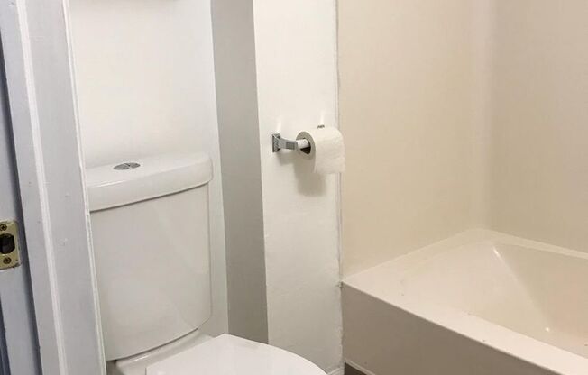 Carrick NEW 4 bedroom apartment. Section 8 accepted