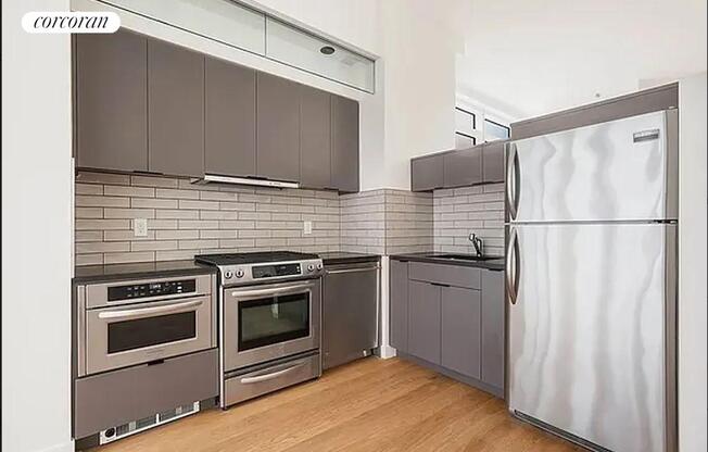 Studio, 1 bath, 631 sqft, $4,200, Unit 6C