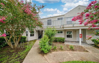 2512 WOODGATE BLVD