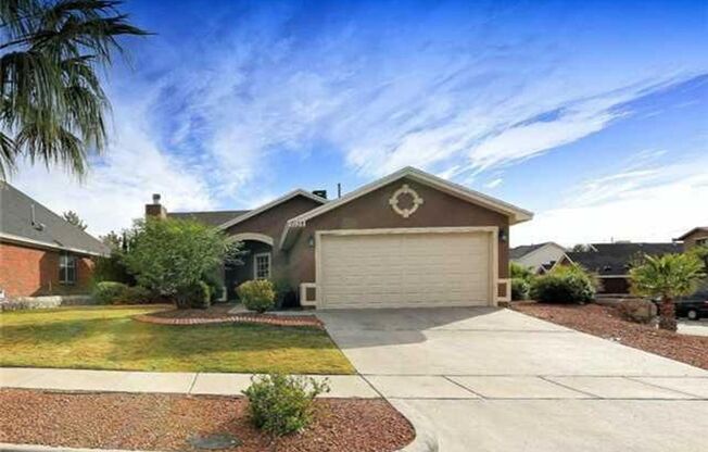 Amazing 3 bedroom 2 bath home is West El Paso!