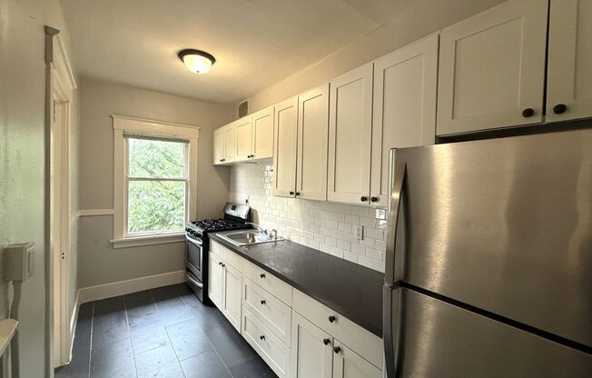 1 bed, 1 bath, 487 sqft, $1,200, Unit 305