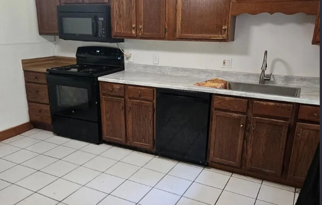 2 Bedroom, 2 Bathroom Home in Northside