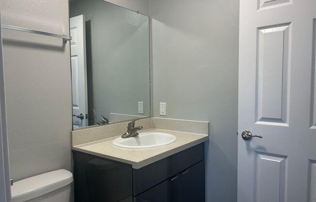 2 beds, 1.5 baths, 866 sqft, $2,695, Unit 801F7
