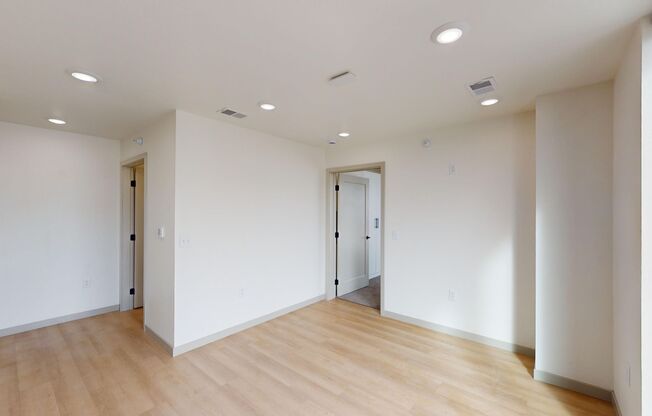1 bed, 1 bath, 467 sqft, $1,425, Unit 6410-104