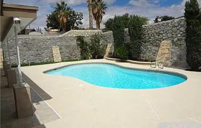 10835 VIS LOMAS DR