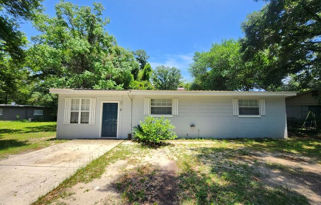 2 Nevada Cir Pensacola. MOVE IN SPECIAL: HALF OFF first full month of rent!!!