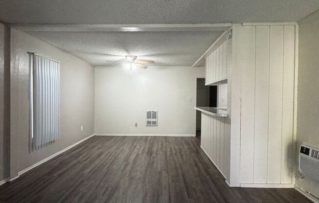1 bed, 1 bath, 665 sqft, $2,125, Unit 13