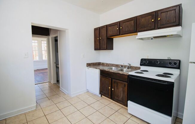 1 bed, 1 bath, $1,050