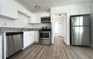 1556 S BEVERLY GLN BLVD