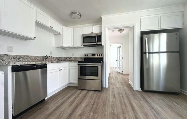 1556 S BEVERLY GLN BLVD