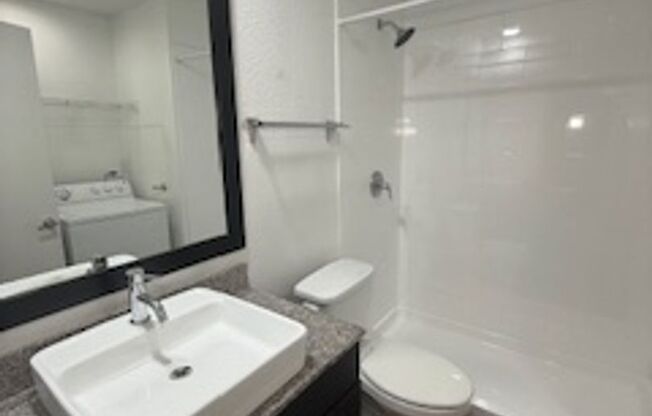 1 bed, 1 bath, 504 sqft, $955, Unit 228