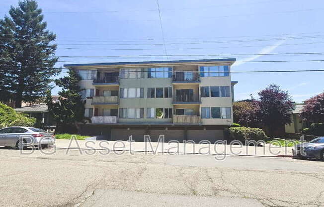3600 DIMOND AVE