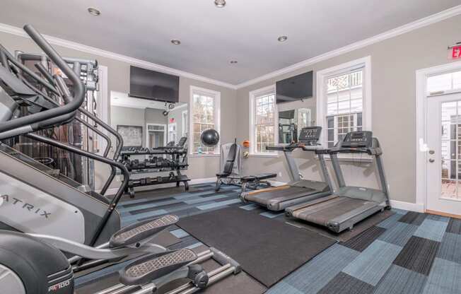 the fitness center at The Residence at Christopher Wren apartments