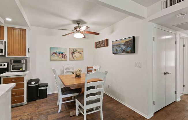 Furnished Ground-Level Beach Condo!