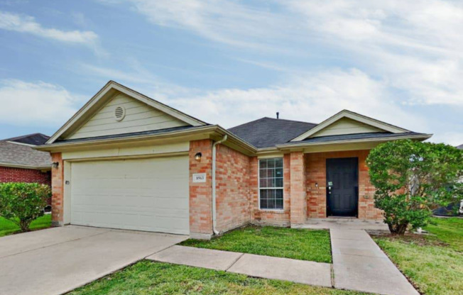8563 CHALETFORD DR
