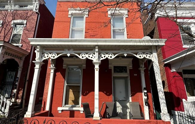 122 E. University Ave.