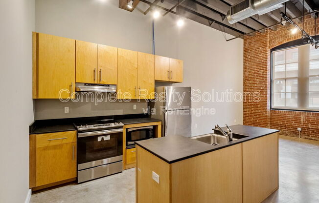 1 bed, 1 bath, 735 sqft, $1,050, Unit 202