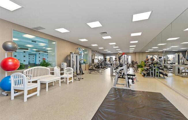 1 bed, 1 bath, $4,295, Unit 34E