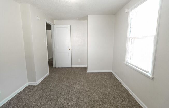 3 beds, 1 bath, $1,500