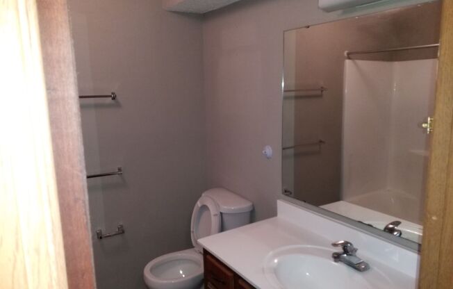 1 bed, 1 bath, 912 sqft, $900