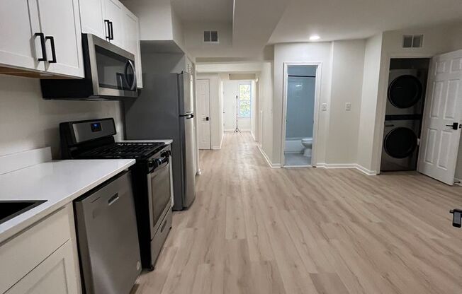 Newly Renovated 2 BR/1 BA Apartment in Trinidad!