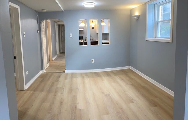 3755 S WINCHESTER AVE