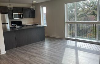 3 beds, 2 baths, 1,092 sqft, $1,400, Unit 2-204