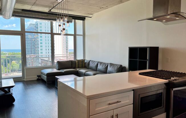 2 beds, 2 baths, $3,200, Unit UNIT 1107