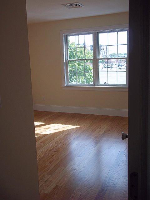32 Locust St.