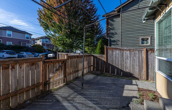 3 beds, 2 baths, 1,500 sqft, $2,600, Unit 10540