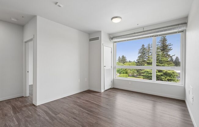 3 beds, 2 baths, 1,183 sqft, $1,925, Unit 404