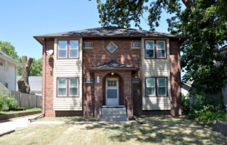 4009 UNIVERSITY AVE
