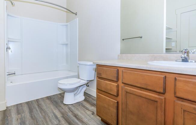 3 beds, 2 baths, 1,185 sqft, $1,819