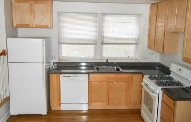 2 beds, 2 baths, 1,110 sqft, $2,395, Unit 3924-G