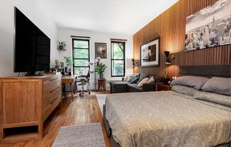 428 E 85 ST