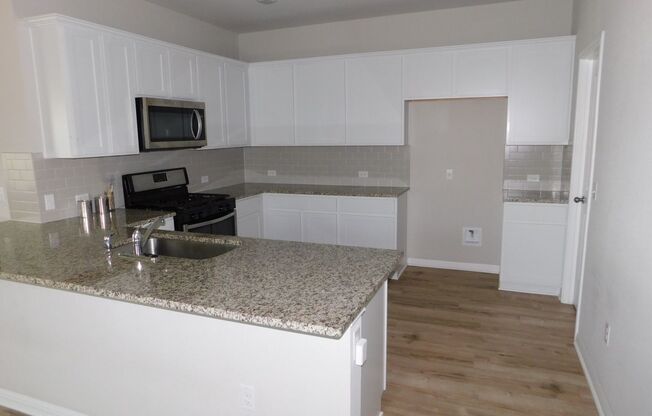Larkspur 4/2 for lease