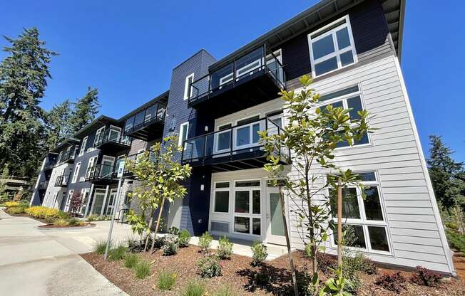 Exterior View at Commons on the Tualatin River, Oregon, 97062