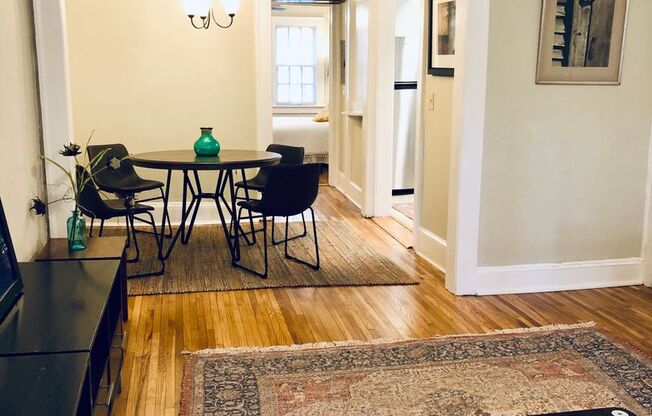 1 bed, 1 bath, 767 sqft, $1,795, Unit 950-12