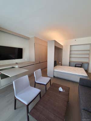 Studio, 1 bath, 500 sqft, $3,200, Unit 5B