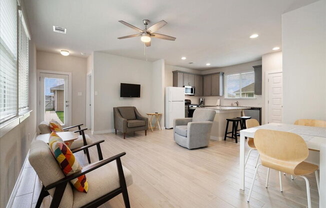 330 HORTUS DR
