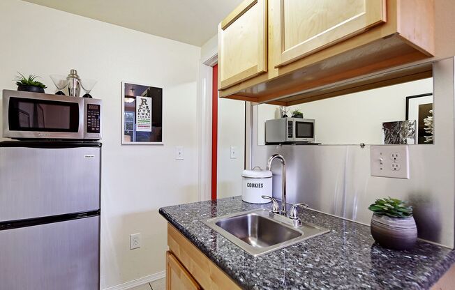 Convenient Apartments on Cap Hill!