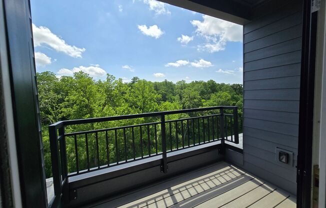 2 beds, 2 baths, 1,244 sqft, $2,170, Unit 8421-127