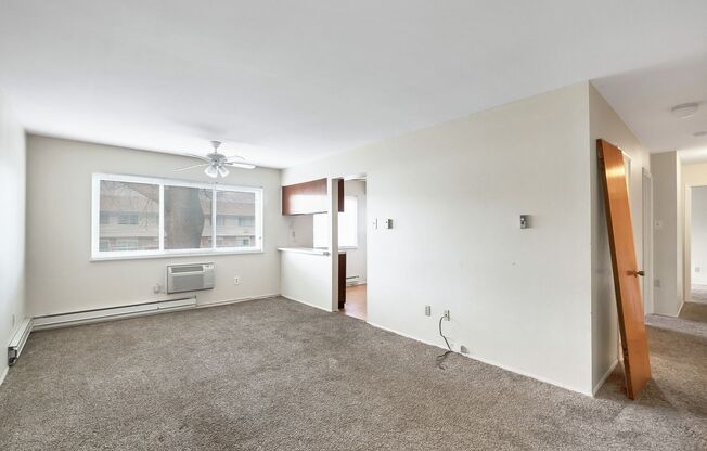 Adorable, Efficient, 1st floor 2 bedroom Condo Unit in Hazelwood. Enjoy free prorated rent for July!