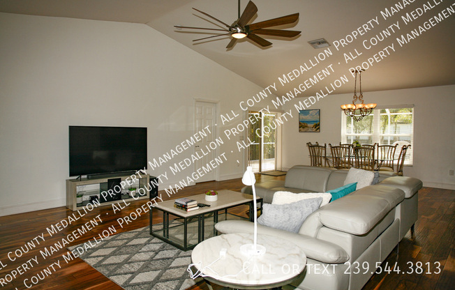 723 NW 38 PL